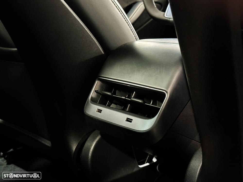 Tesla Model 3 Performance Dual Motor AWD - 30