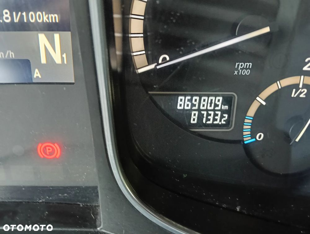 Mercedes-Benz ACTROS - 12