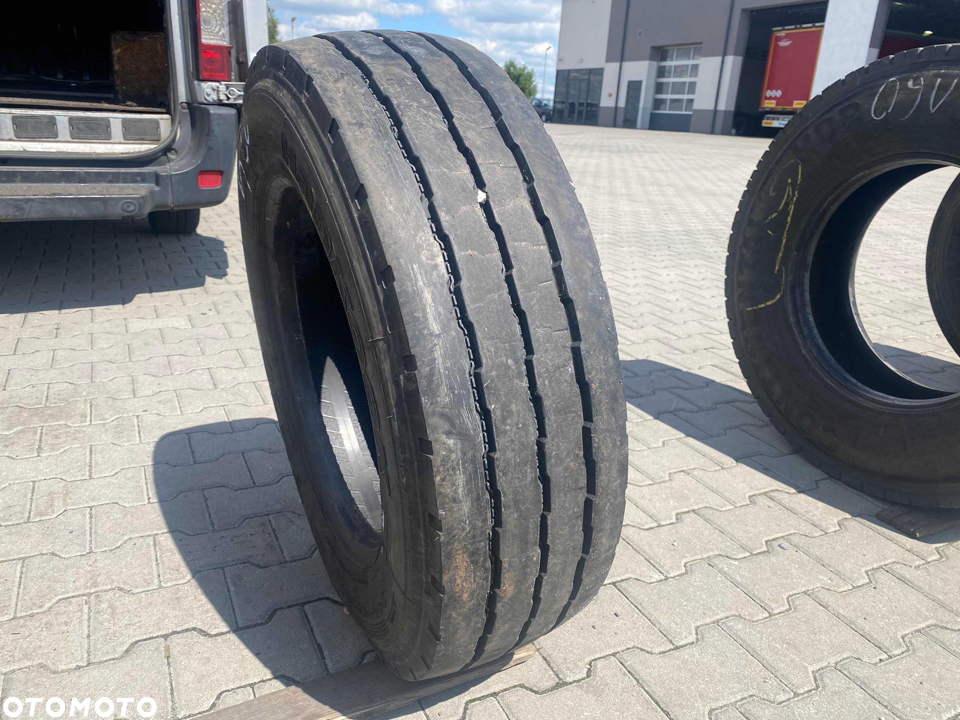 Opona 245/70R19.5 HANKOOK TH10 Naczepowa 11-12mm - 1
