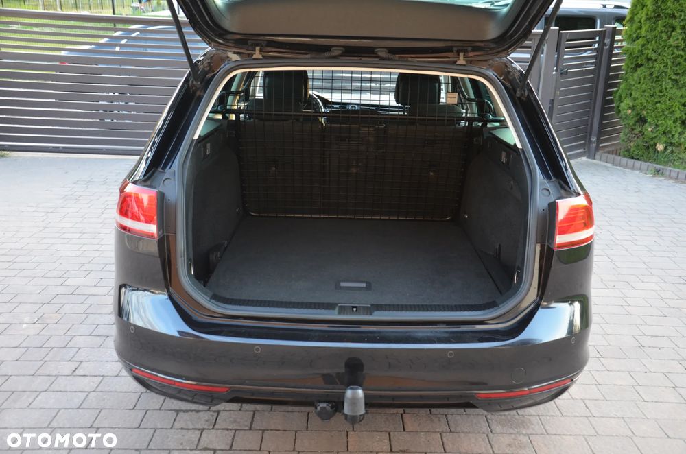 Volkswagen Passat 2.0 TDI (BlueMotion Technology) Comfortline - 17