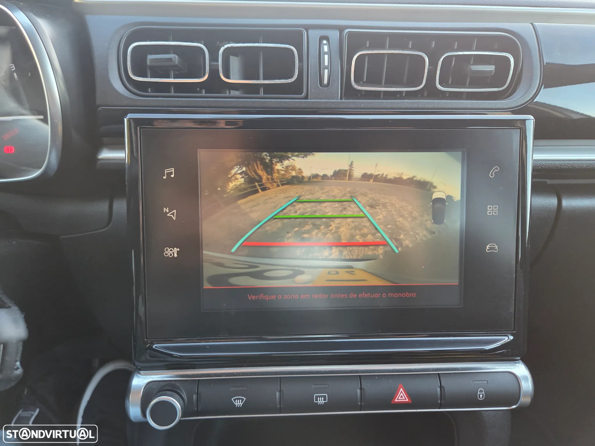 Citroën C3 1.2 PureTech Shine - 31
