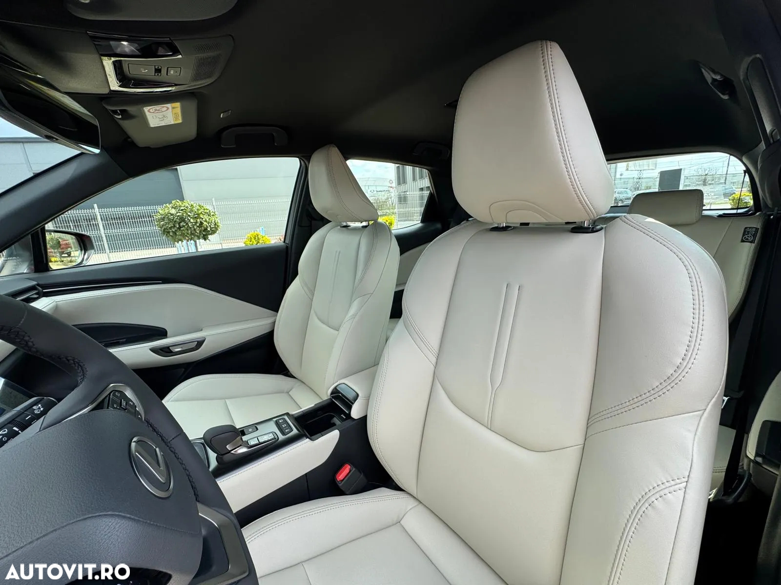 Lexus LBX 1.5 HEV 4x2 CVT Elegant - 26