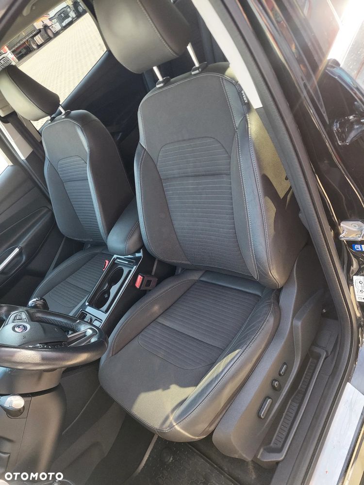 Ford Kuga - 18