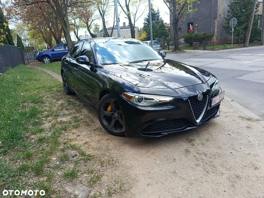 Alfa Romeo Giulia 2.0 Turbo 16V AT8-Q4 Sprint - 1