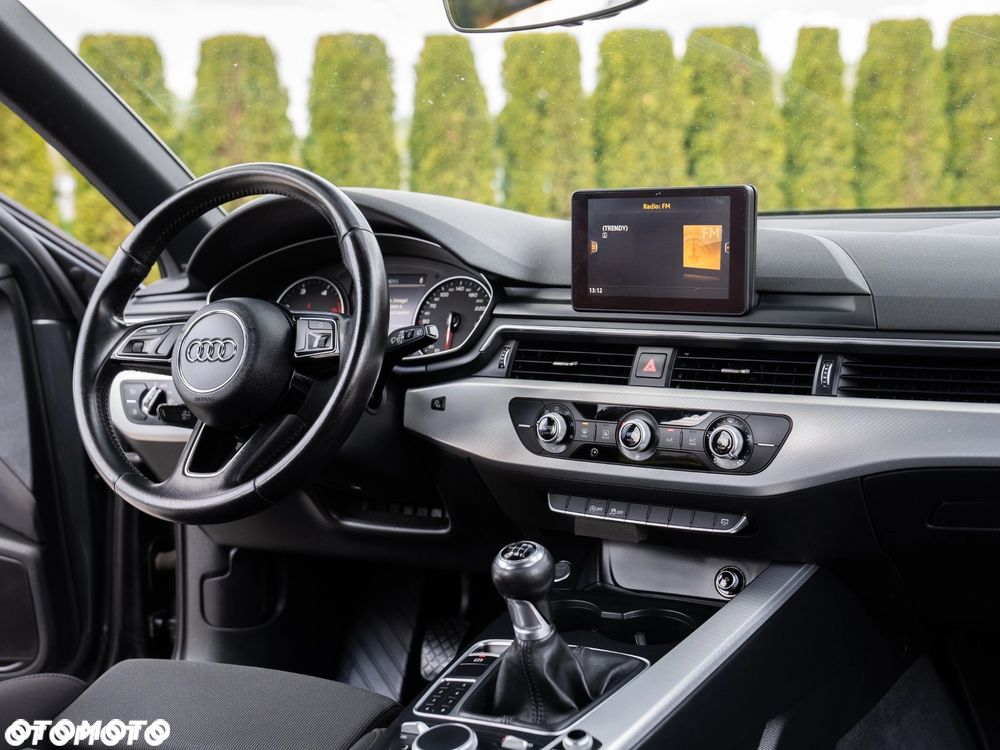 Audi A4 Avant 2.0 TDI DPF S line Sportpaket - 37