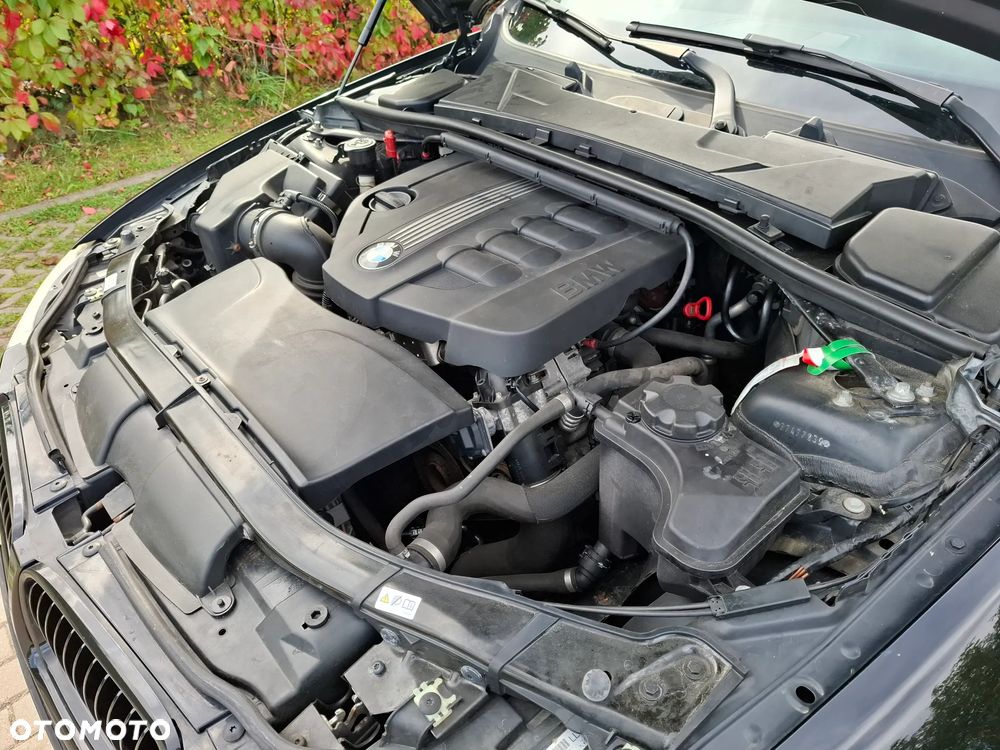 BMW Seria 3 318d - 10