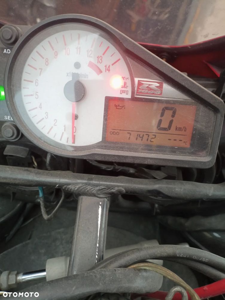 Suzuki GSX-R - 4