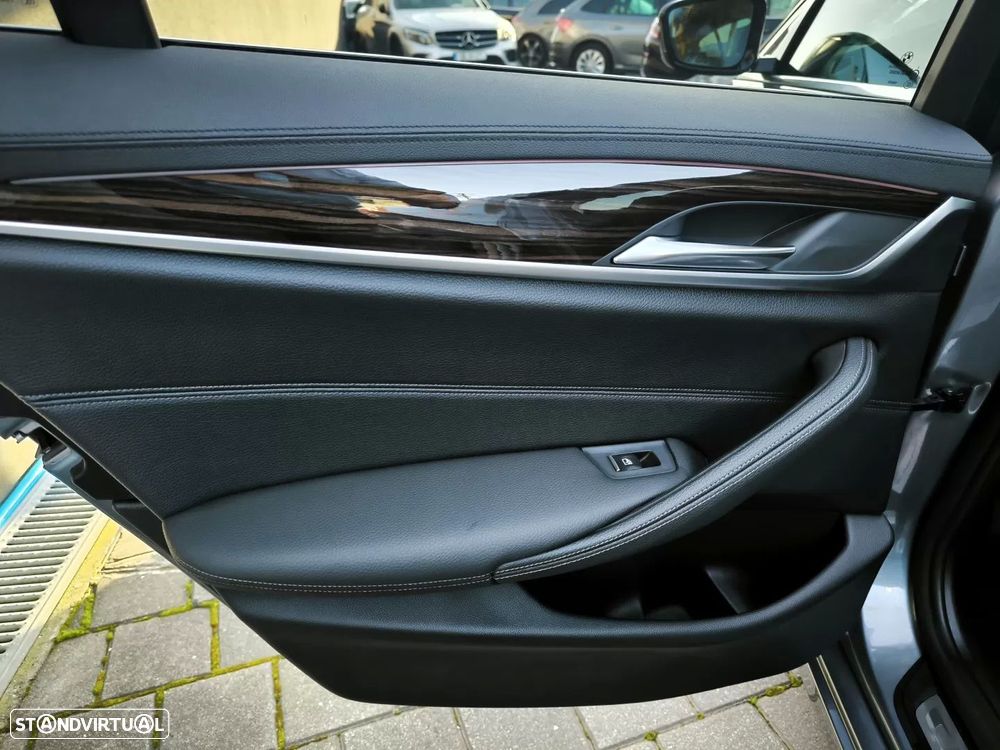 BMW 520 d Line Luxury Auto - 48