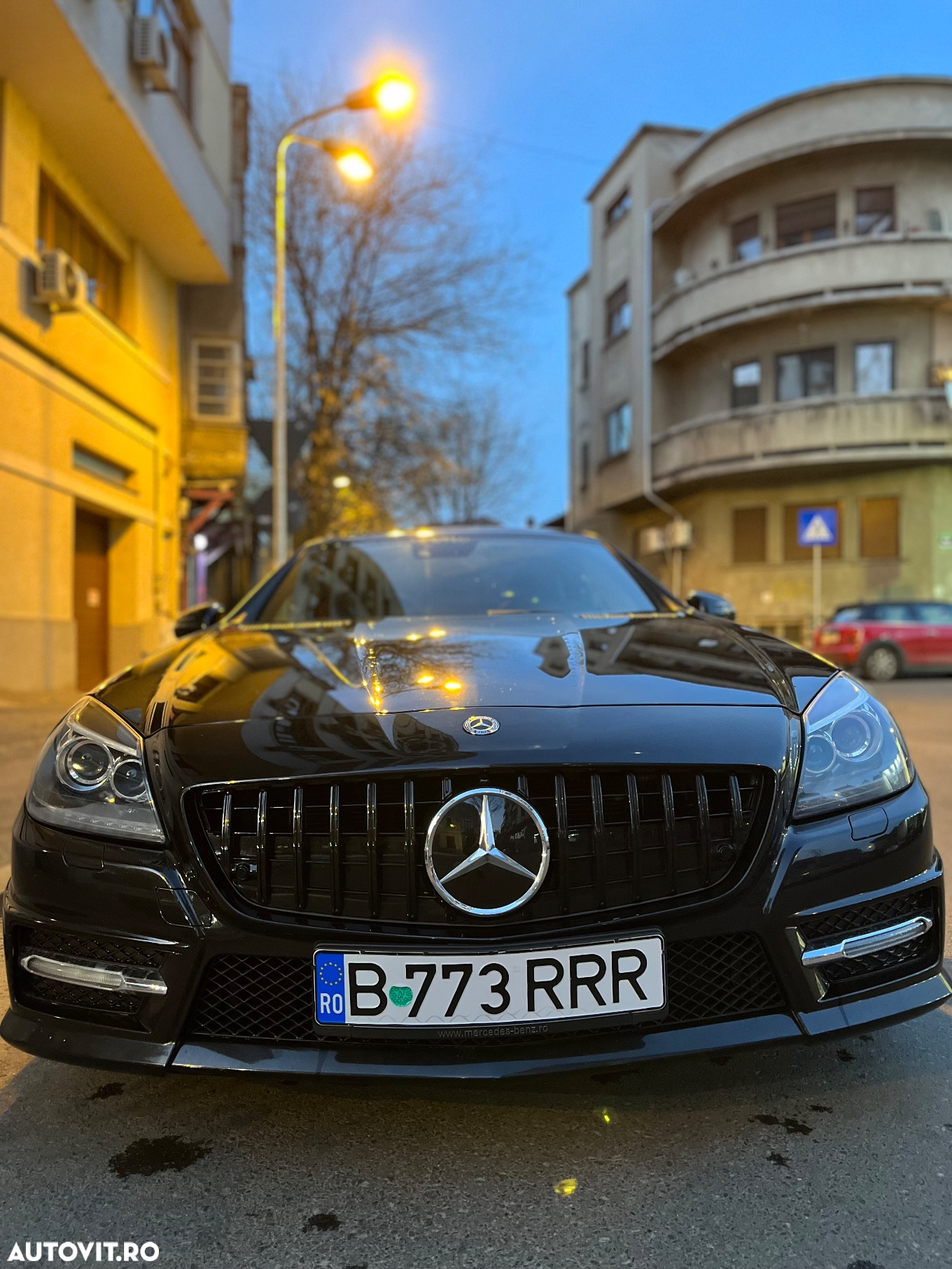 Mercedes-Benz SLK 250 (BlueEFFICIENCY) 7G-TRONIC - 3