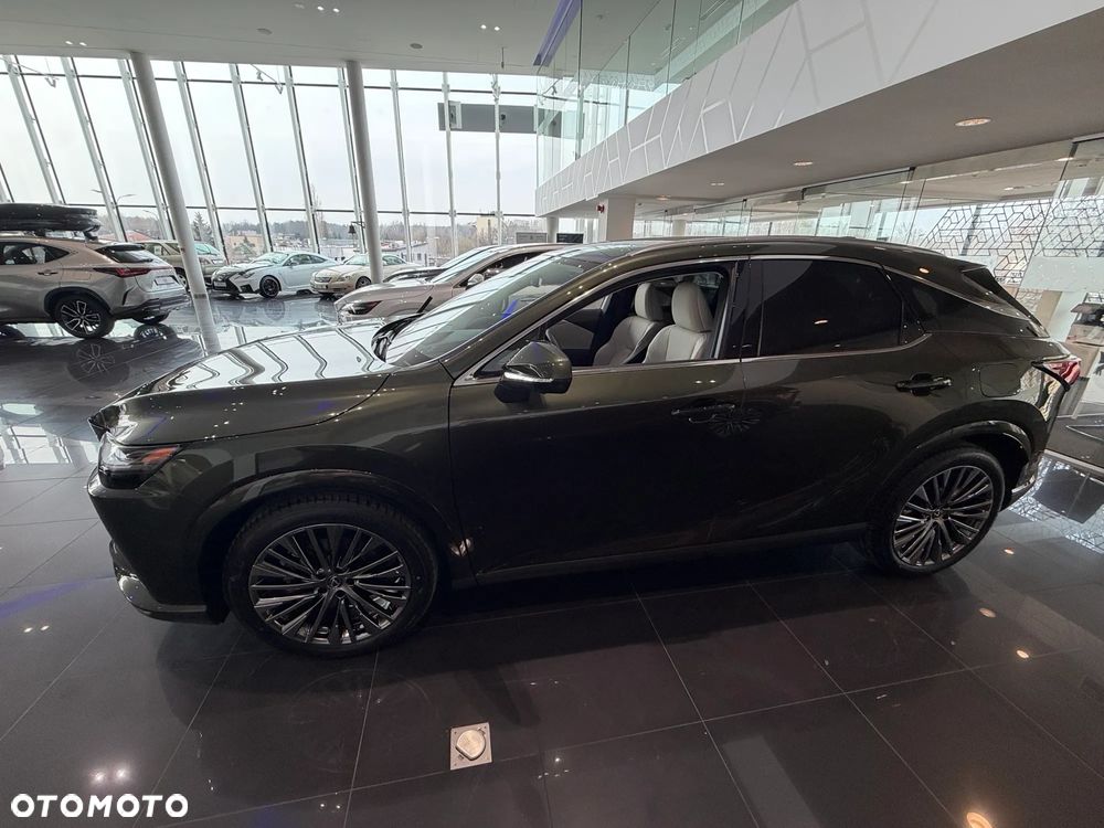 Lexus RX 350h Omotenashi - 3