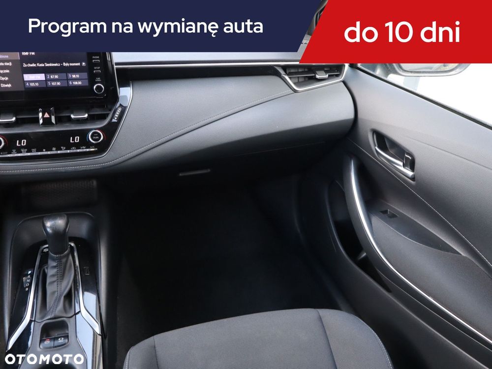 Toyota Corolla - 10