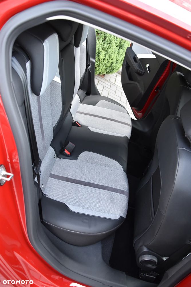 Opel Astra 1.6 T Plug-in Hybrid Elegance - 24