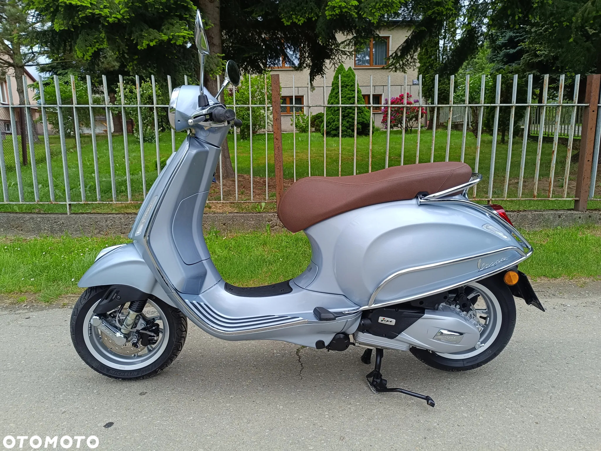Piaggio Vespa - 10