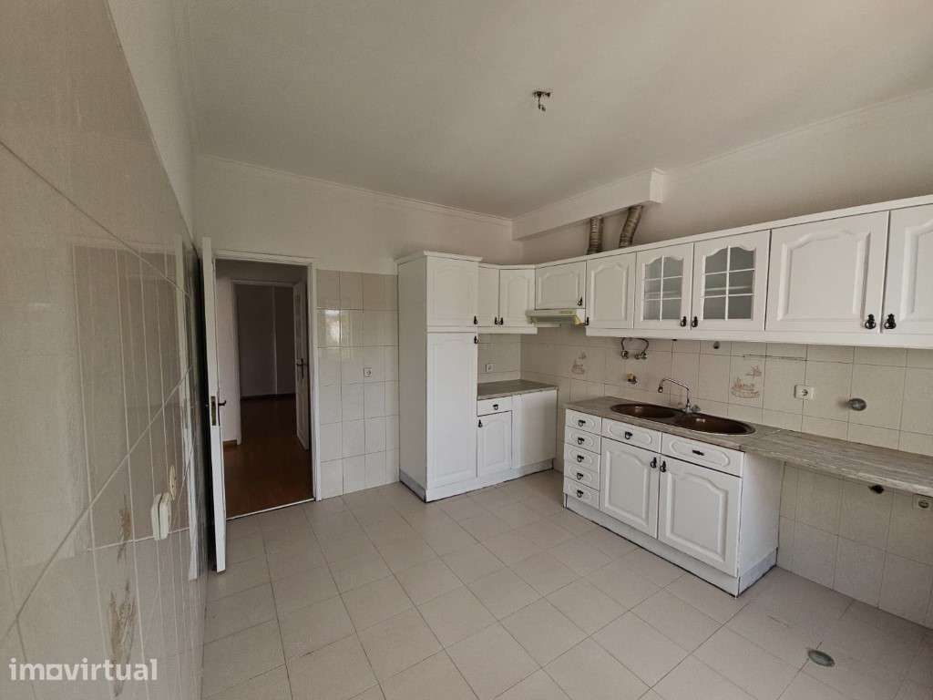 Apartamento T2 para Arrendamento em Arrentela, Seixal - Grande imagem: 2/12