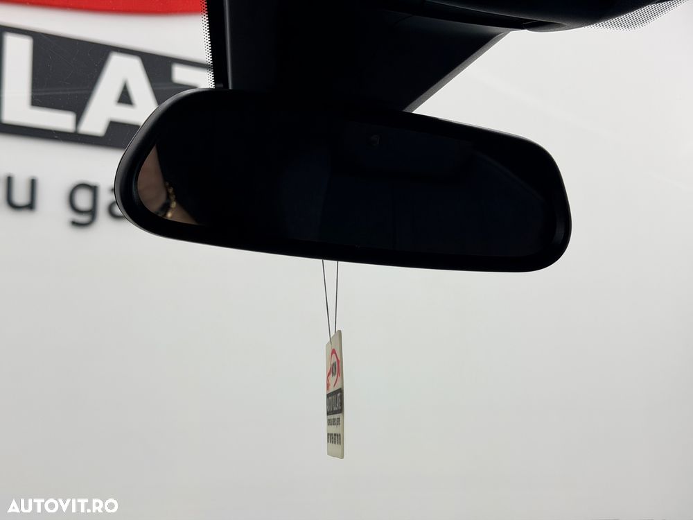 Peugeot 3008 1.2 PureTech Turbo S&S GT-Line - 21