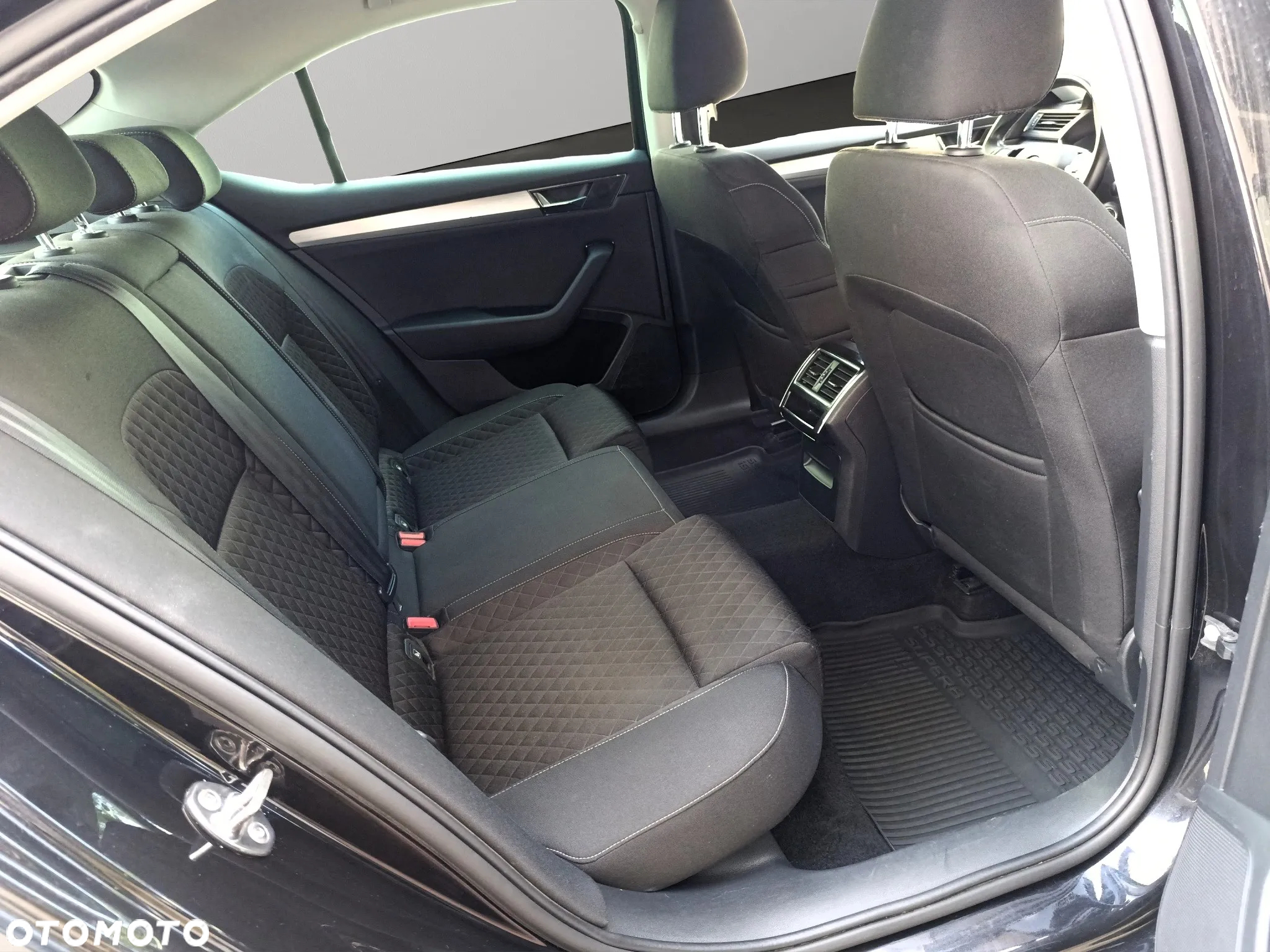 Skoda Superb 1.5 TSI Ambition DSG - 23