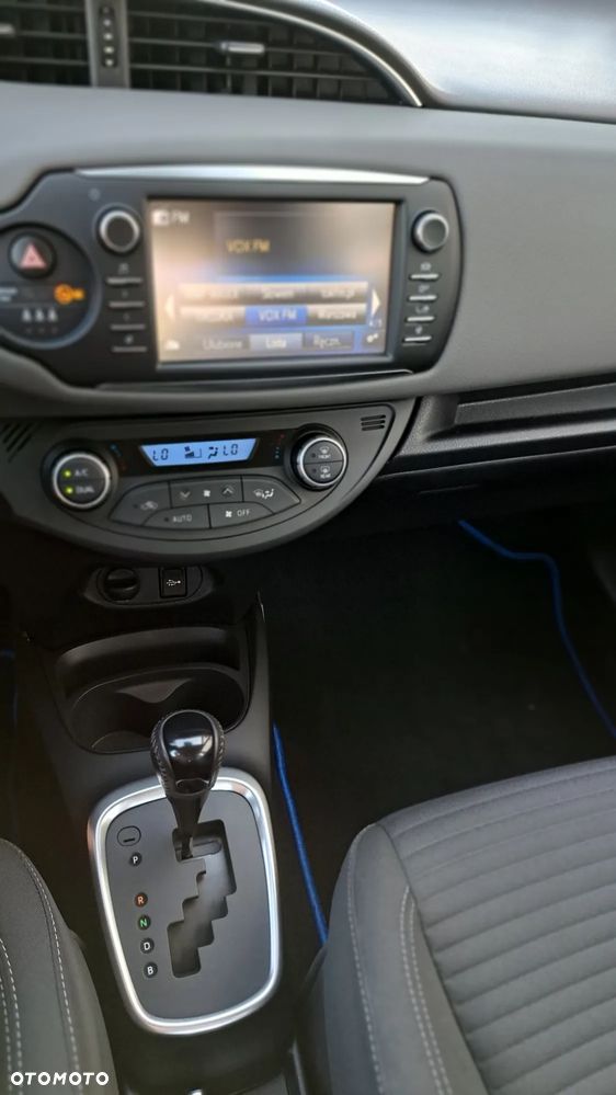 Toyota Yaris 1.5 VVT-i Lounge - 8