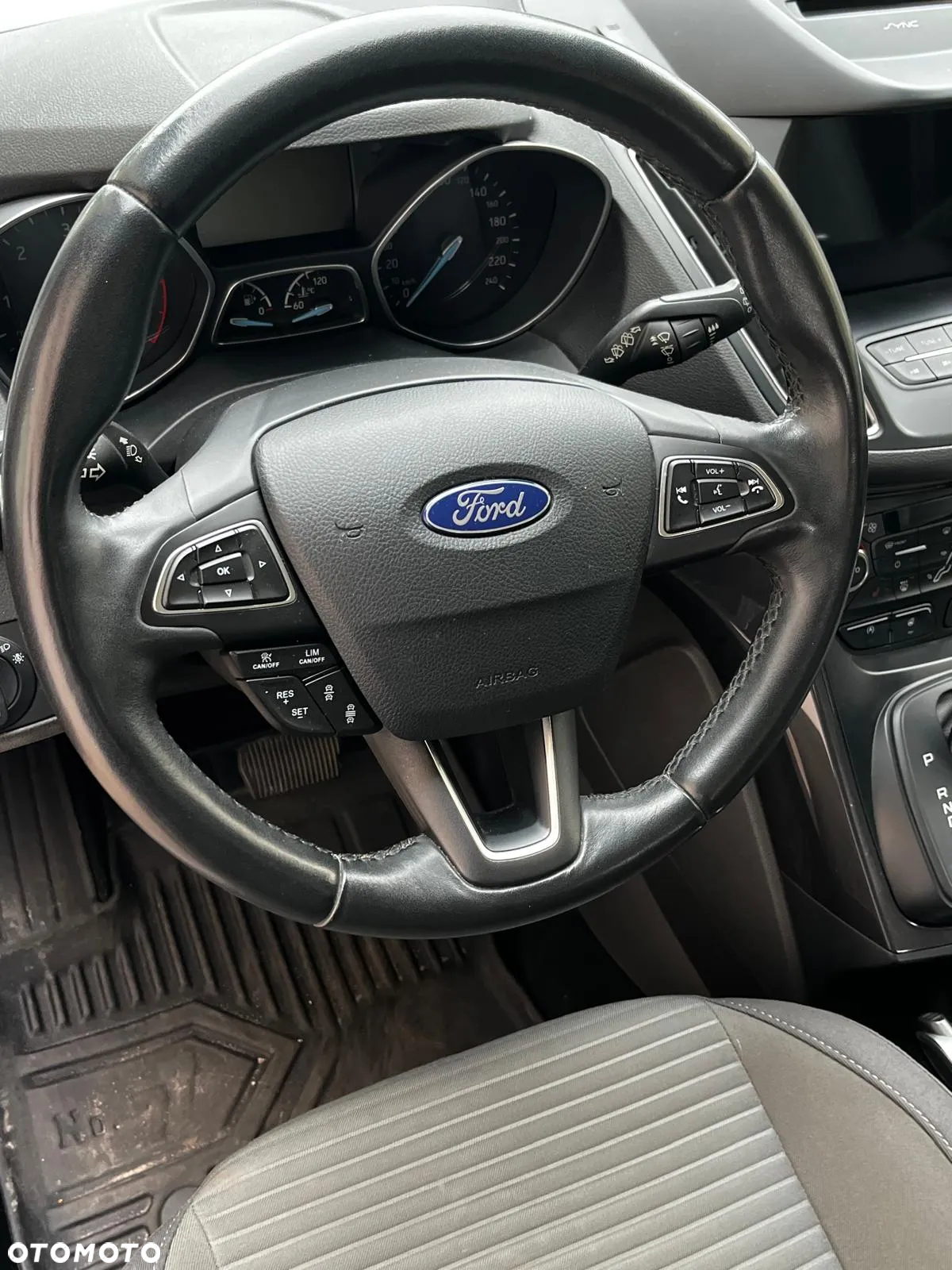 Ford Grand C-MAX - 14