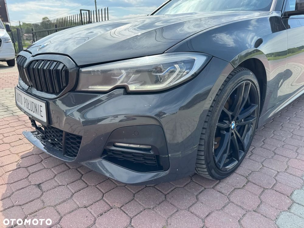 BMW Seria 3 330d xDrive M Sport - 19