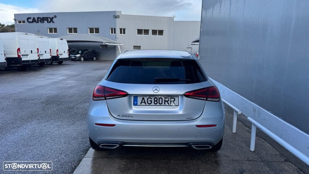 Mercedes-Benz A 250 e Progressive - 11