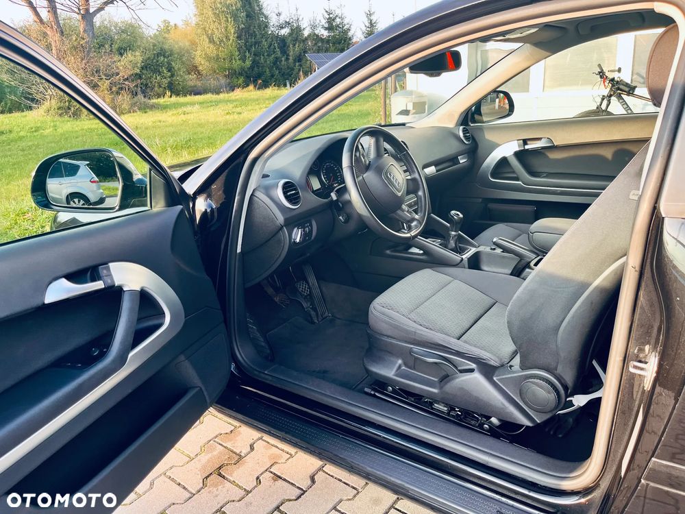Audi A3 3-drzwiowe 1.4T FSI Ambiente - 8