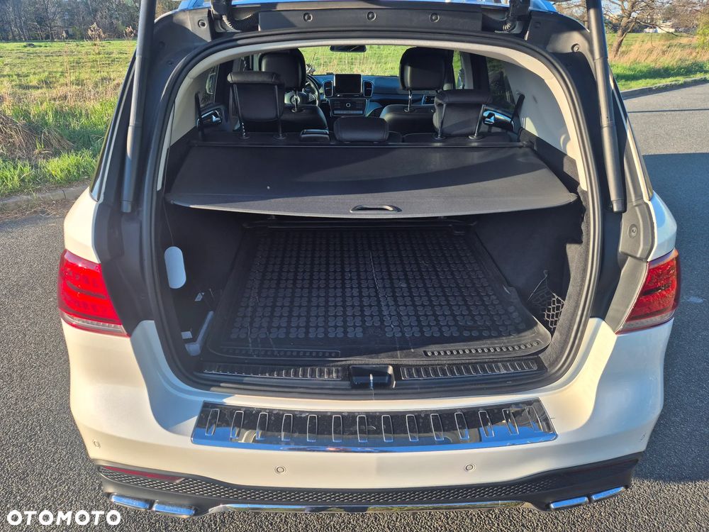 Mercedes-Benz GLE - 10