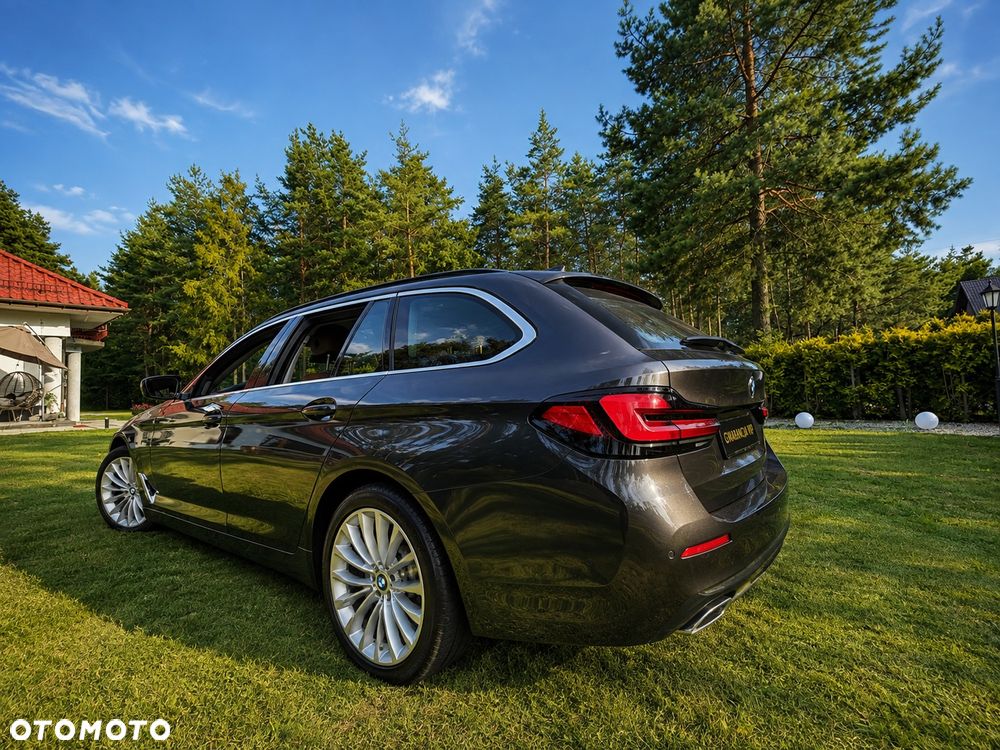 BMW Seria 5 520d Luxury Line - 4