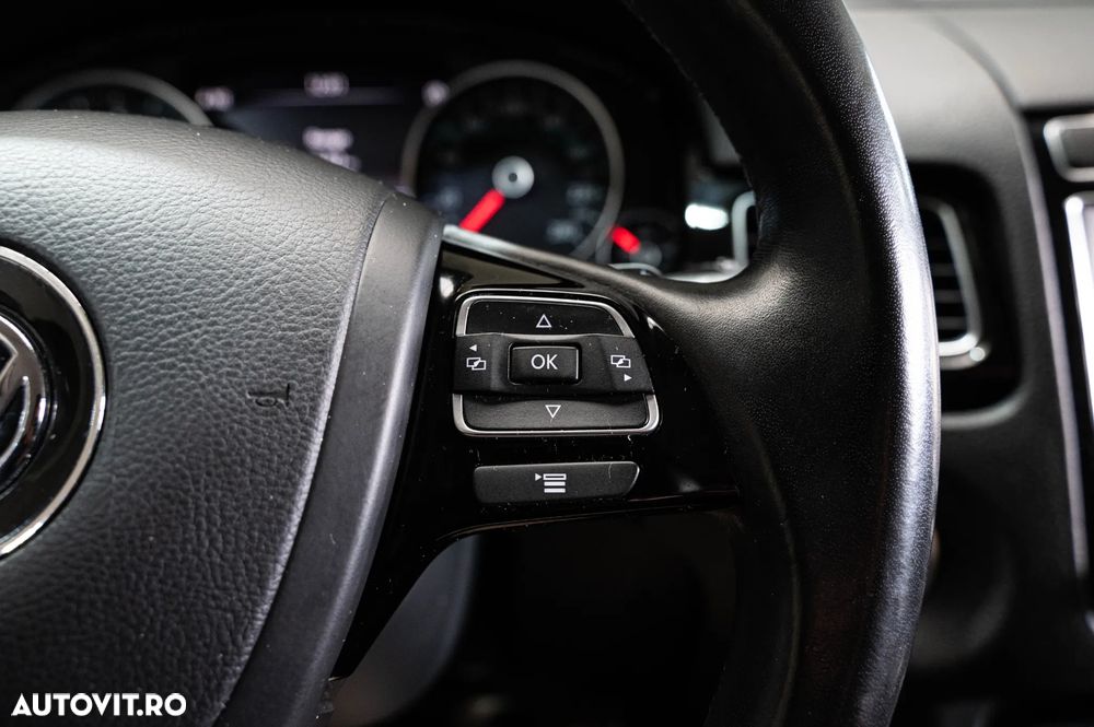 Volkswagen Touareg 3.0 V6 TDI SCR Blue Motion DPF Automatik Executive Edition - 24