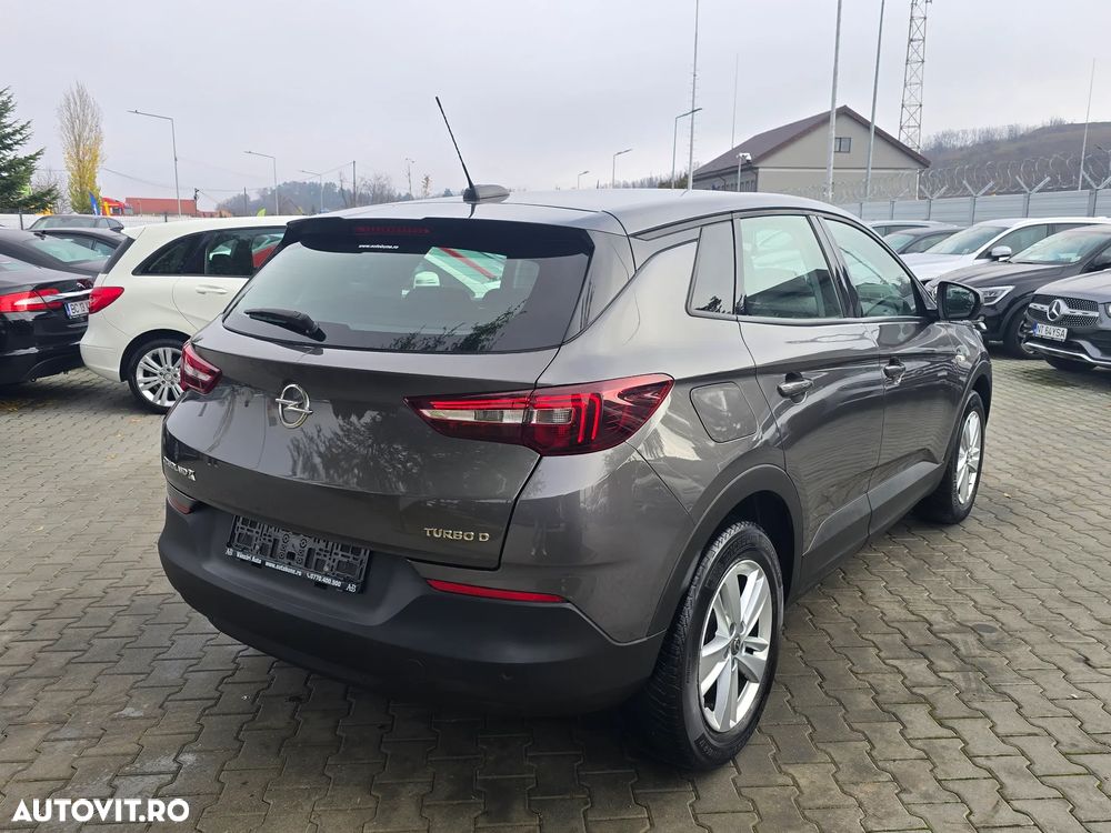 Opel Grandland X 1.6 D Start/Stop Business Edition - 4