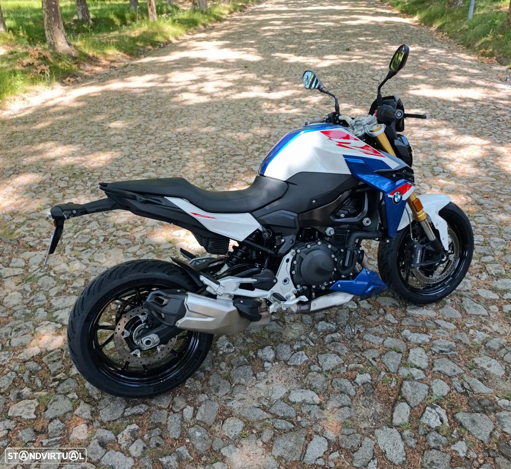 BMW F 900 R Tricolor - 3