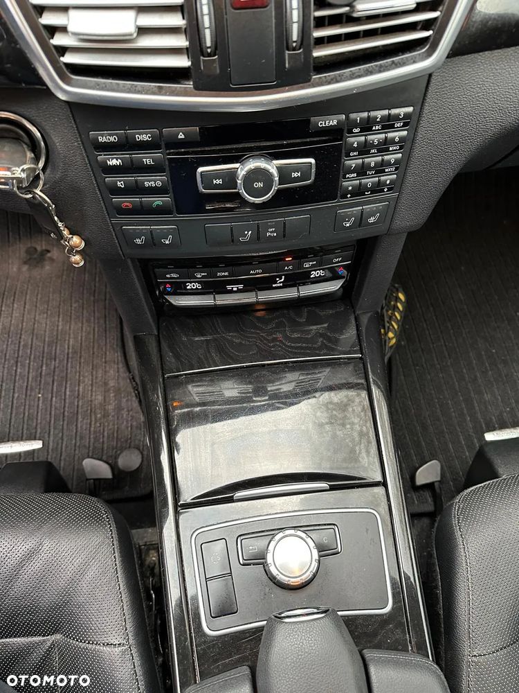 Mercedes-Benz Klasa E 350 CDI DPF 4Matic BlueEFFICIENCY 7G-TRONIC Avantgarde - 22