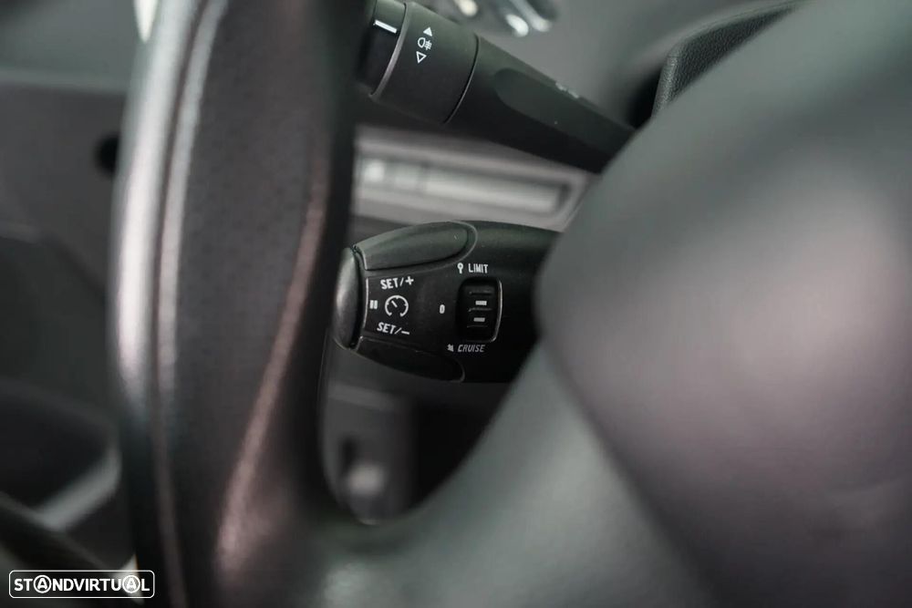 Peugeot 208 1.0 PureTech Access - 20