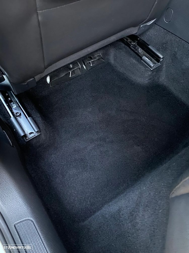 VW Golf 2.0 GTi DSG Edition 30 - 12