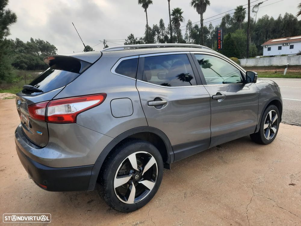 Nissan Qashqai 1.5 dCi N-Connecta 18 - 20