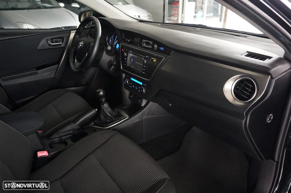 Toyota Auris Touring Sports 1.33 VVT-i Active+AC - 16