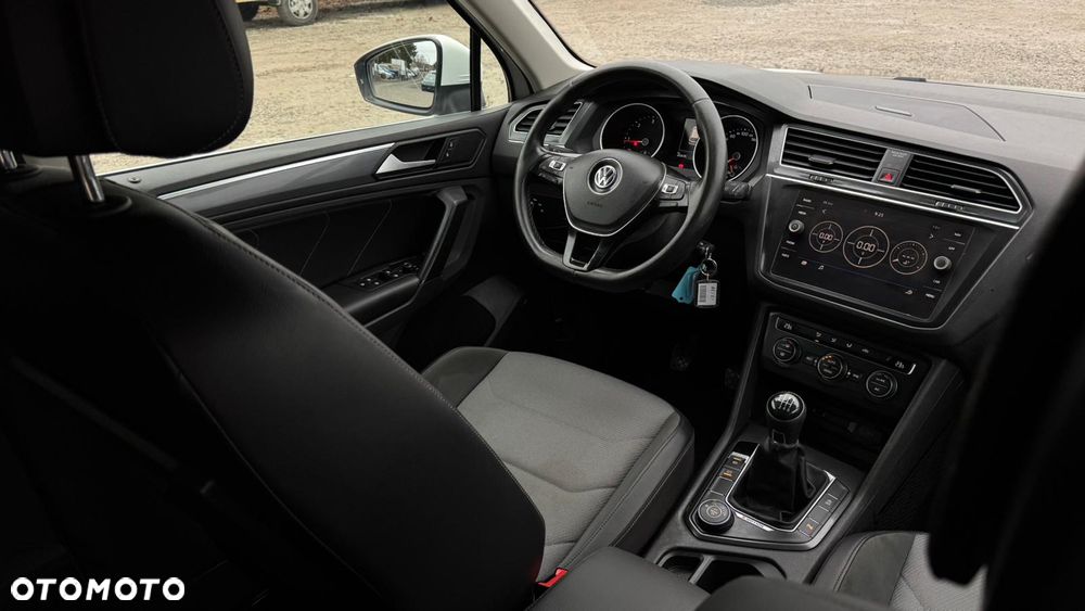 Volkswagen Tiguan 2.0 TDI SCR 4Motion (BlueMotion Tech) Comfortline - 15