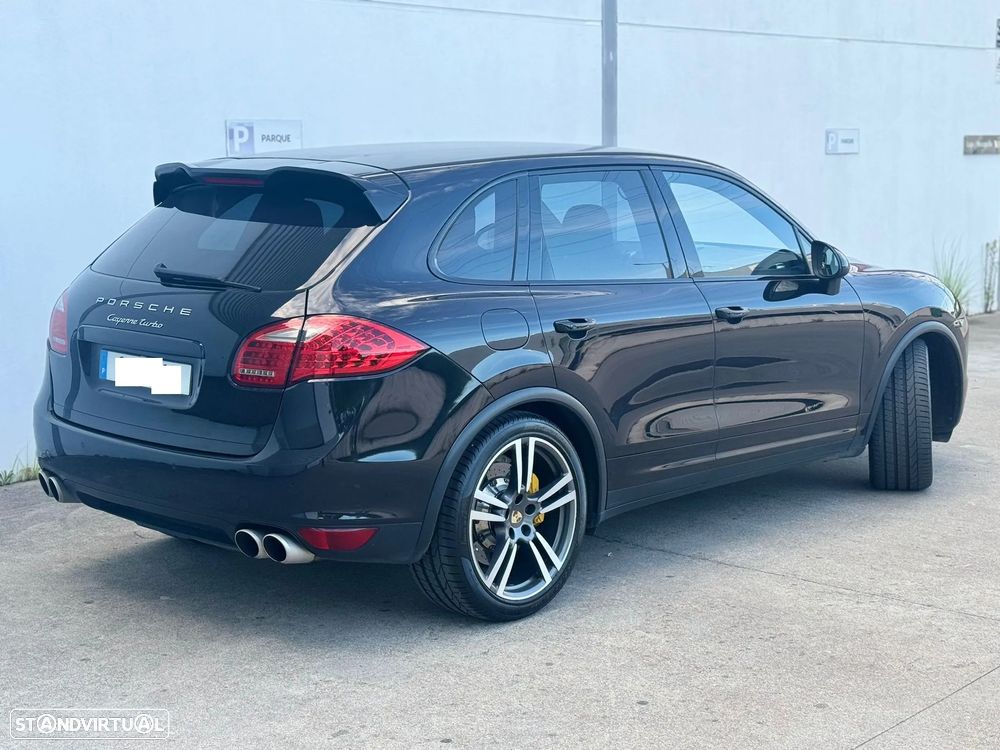 Porsche Cayenne Turbo - 7