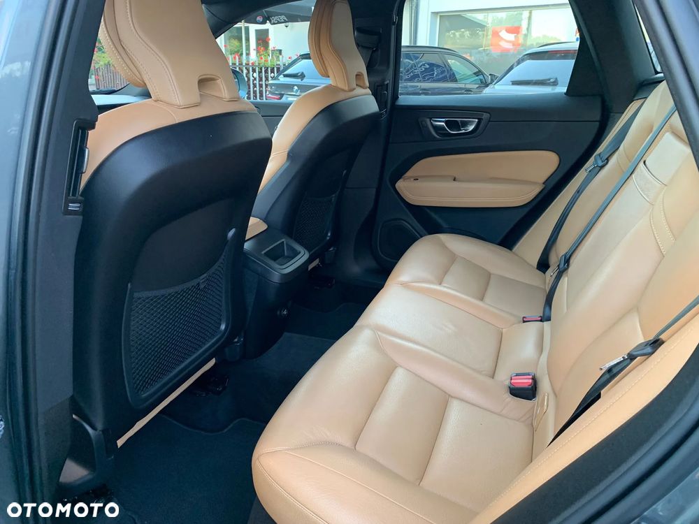 Volvo XC 60 T5 Inscription - 10