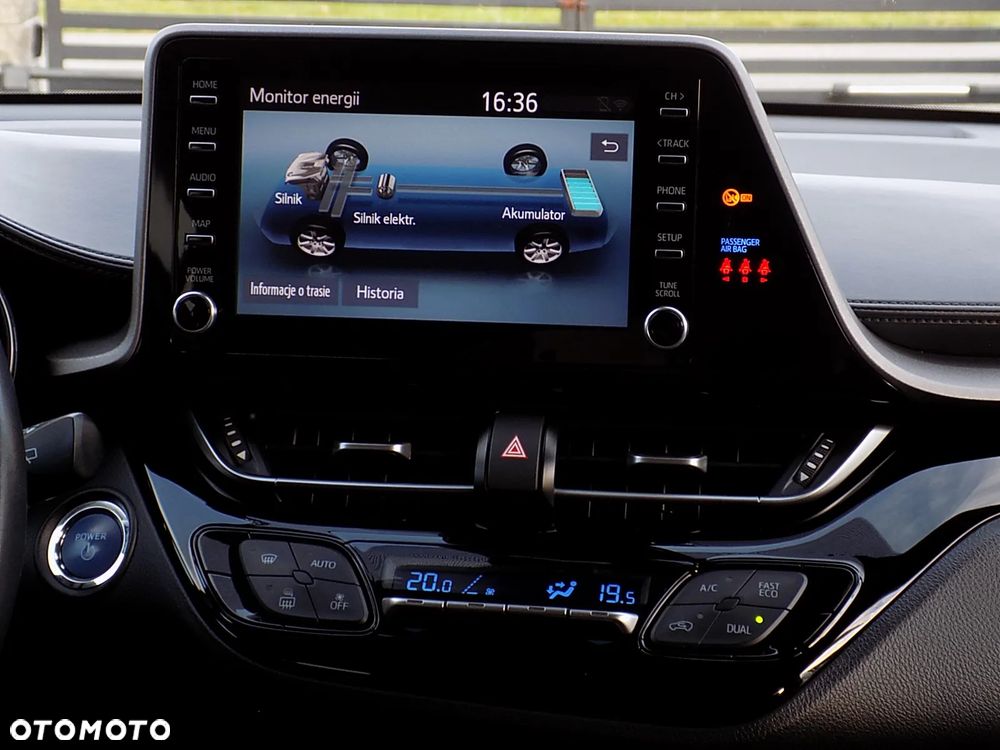 Toyota C-HR - 32