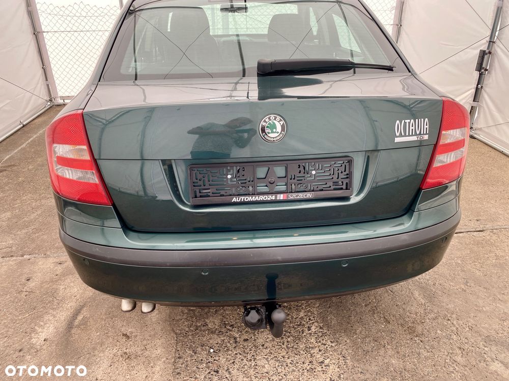 Skoda Octavia 2.0 TDI DPF Elegance - 22