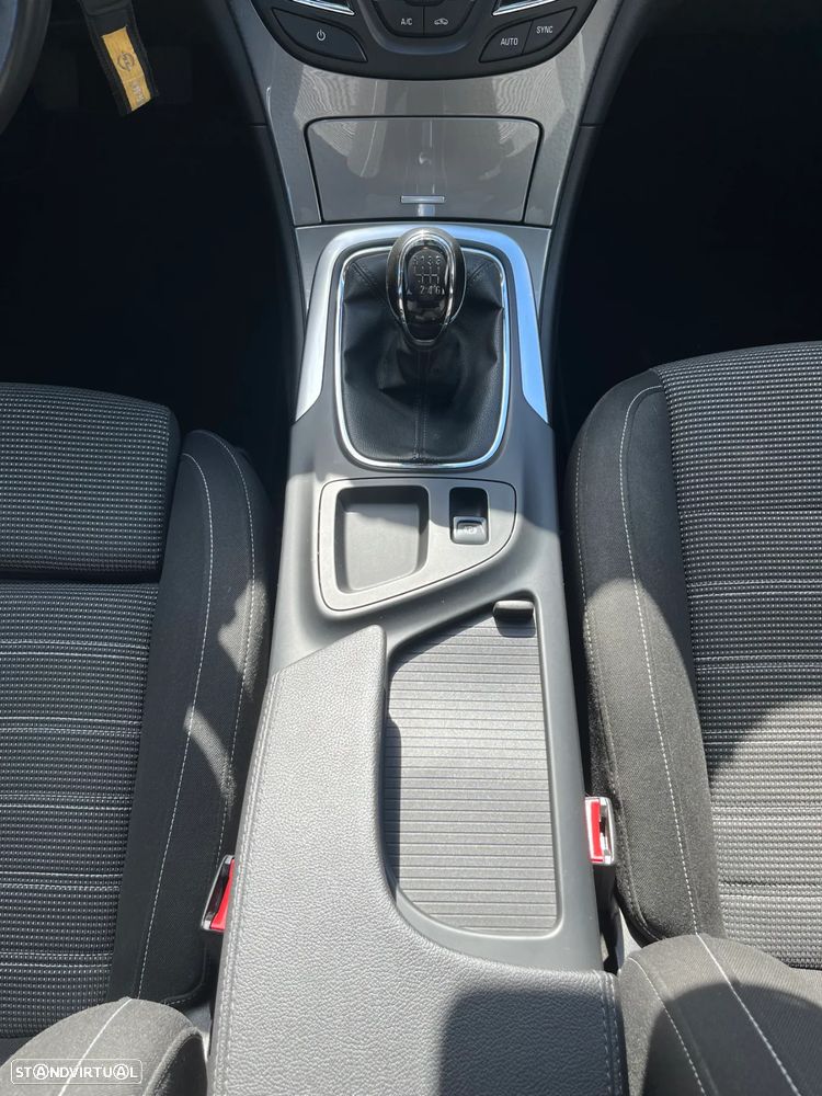 Opel Insignia Sports Tourer 2.0 CDTi Executive S/S - 17