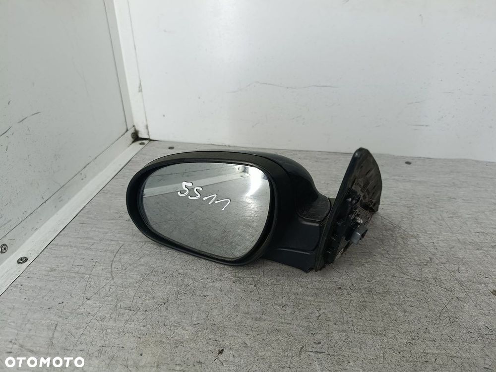 LUSTERKO LEWE HYUNDAI I30 I FL 5890099F   87610-2R100 9F - 5