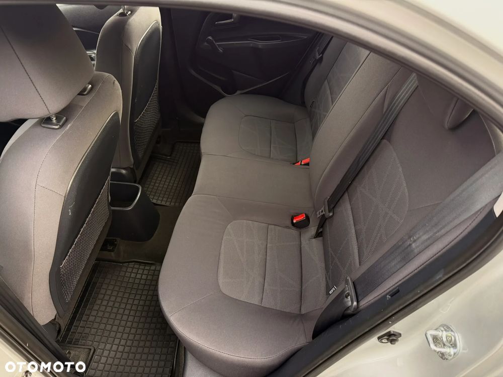 Kia Rio 1.2 Attract - 13