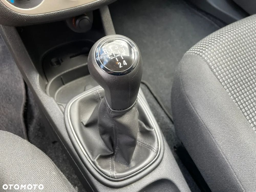 Opel Corsa - 13