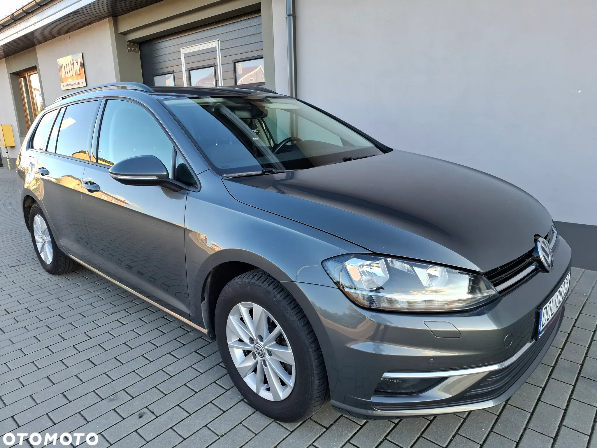 Volkswagen Golf Variant 1.4 TSI BlueMotion Technology DSG Comfortline - 3