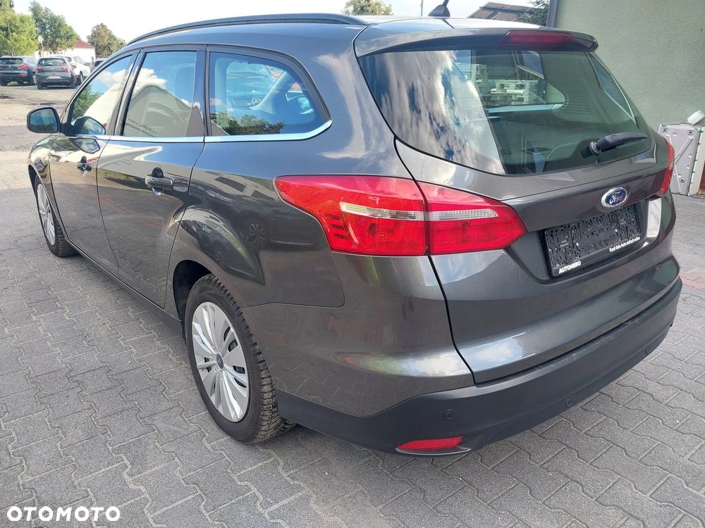 Ford Focus 1.0 EcoBoost Start-Stopp-System ST-LINE STYLE - 3