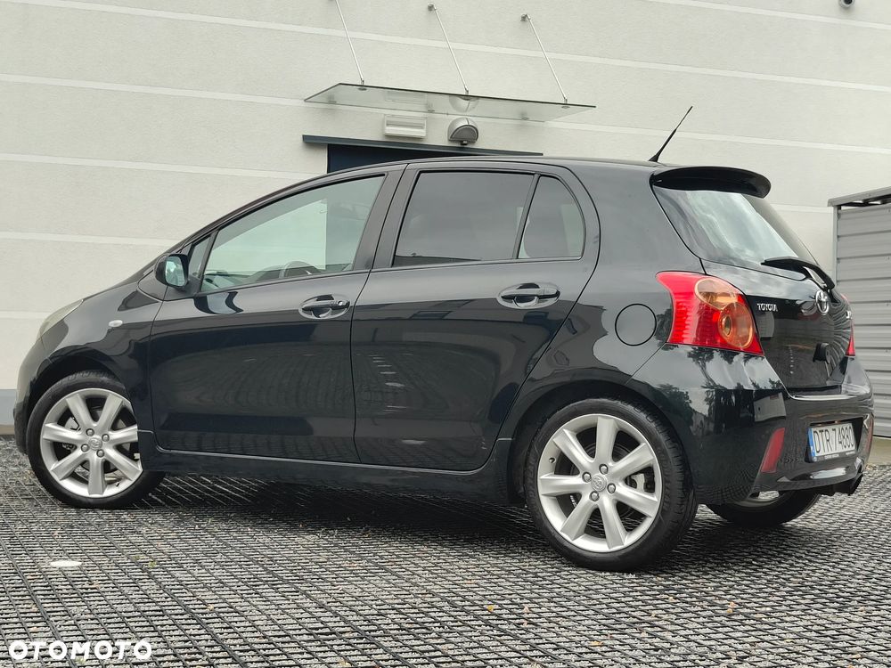Toyota Yaris - 5