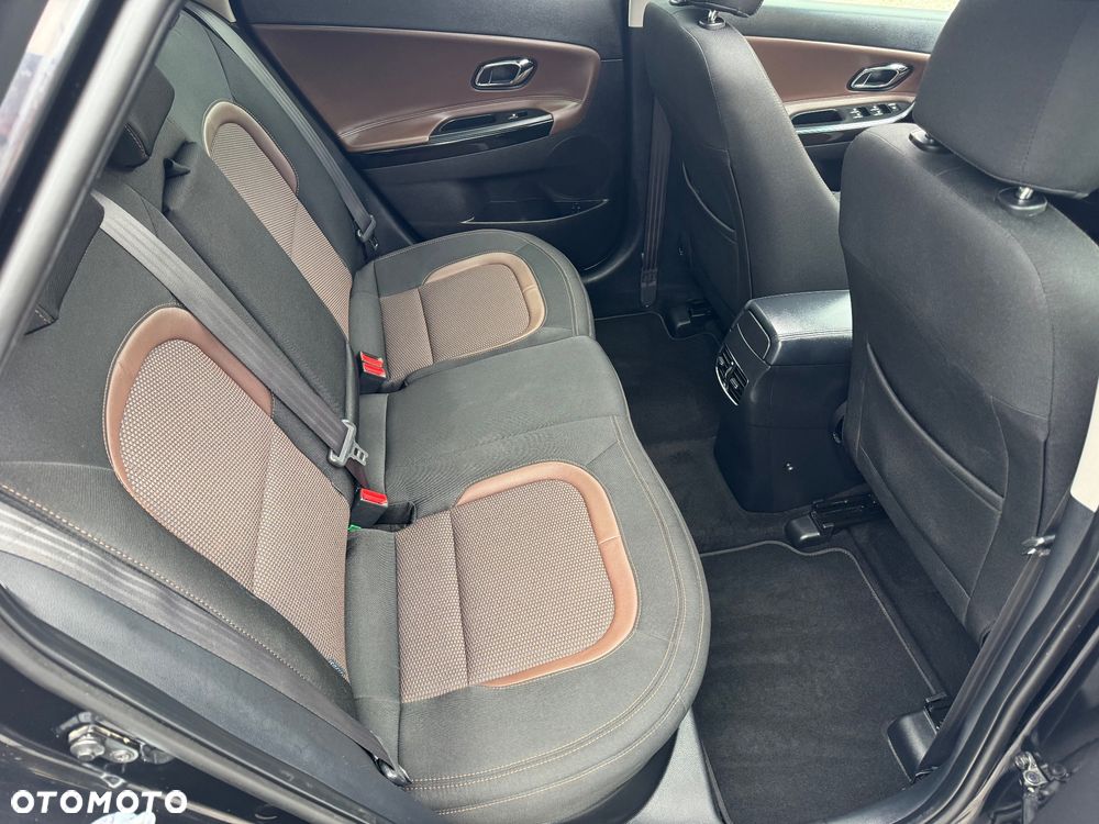 Kia Ceed 1.6 GDI Platinum Edition - 35