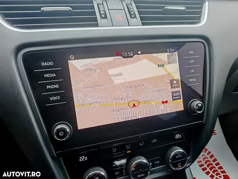 Skoda Octavia 1.6 TDI DSG Ambition - 14