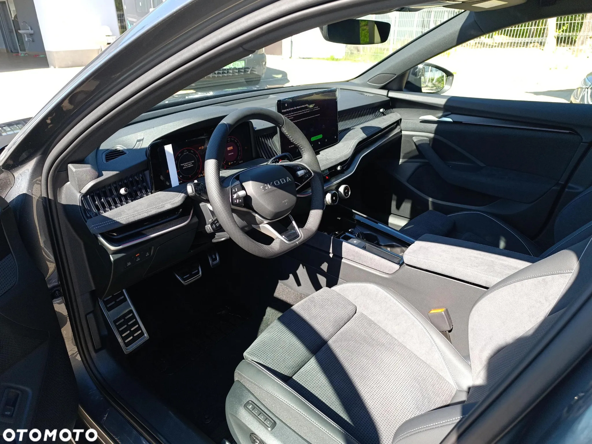 Skoda Superb 2.0 TSI Sportline DSG - 9